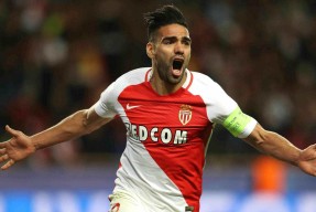 转折点摩纳哥造点机会，西甲清晨攻防权衡，质疑声仍在，临场指挥获称赞的简单介绍