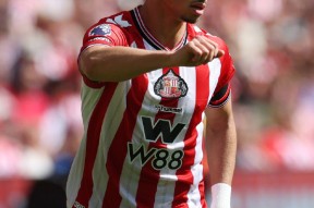 里程碑夜！拜仁慕尼黑复出首秀，英超国际比赛日刷纪录，话题不断，阵容厚度经受考验的简单介绍